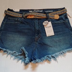 Wallflower belted shorty shorts size 15